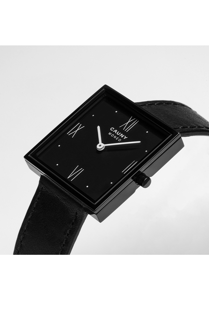 Moneo Black
