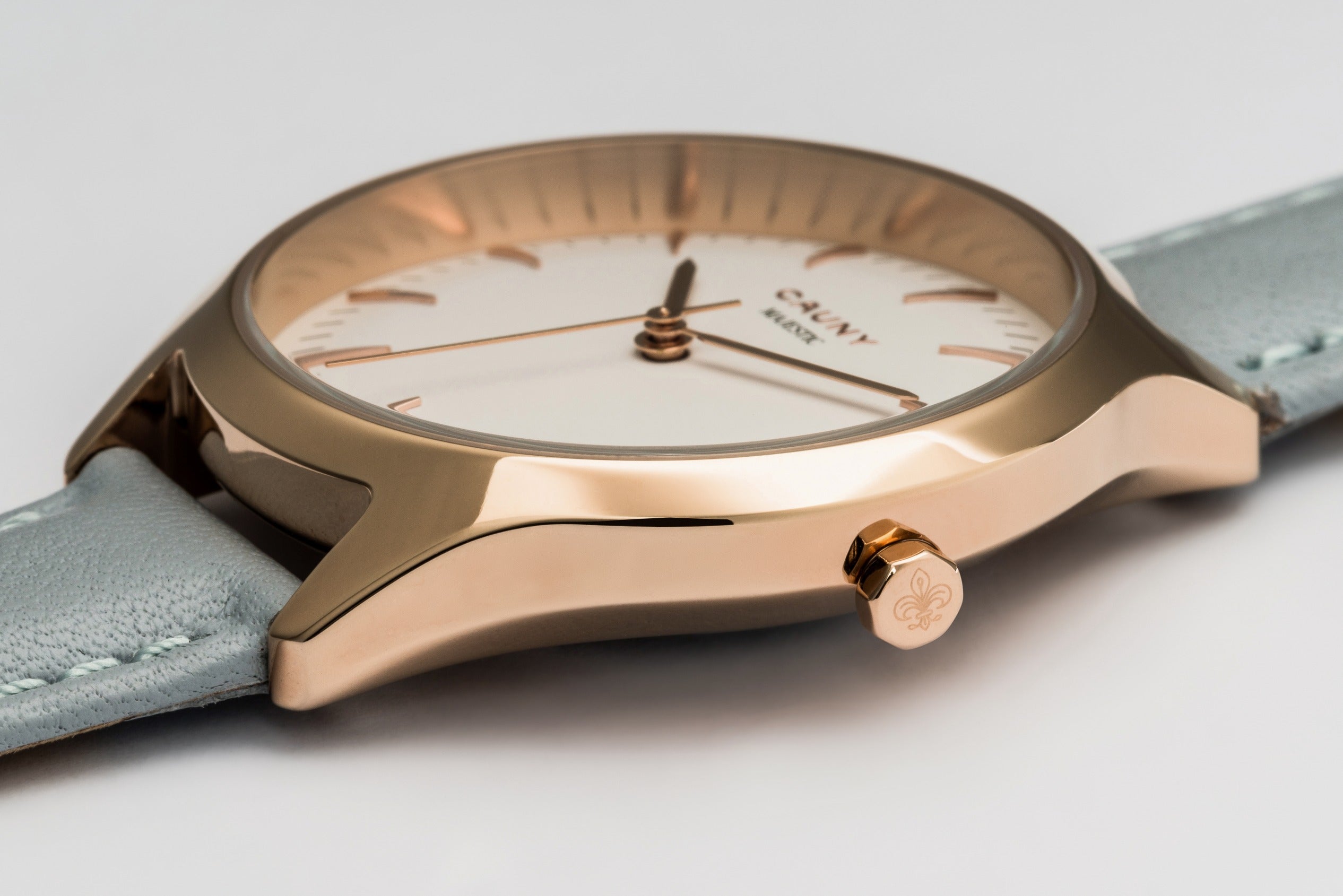 Majestic Essence Rose Gold - Cauny