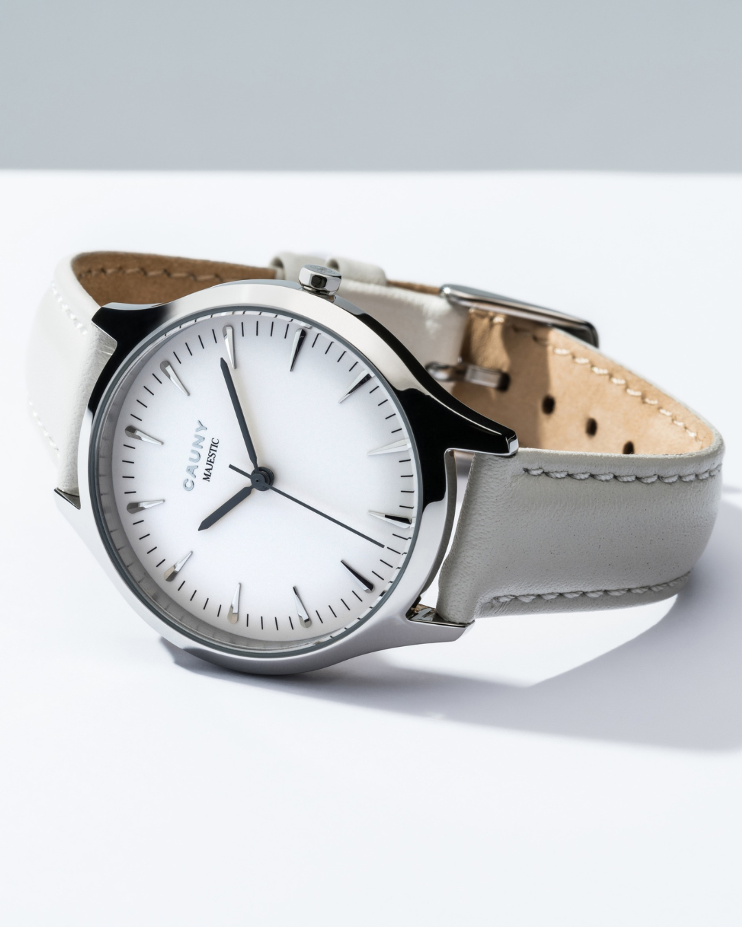 Majestic Essence Silver