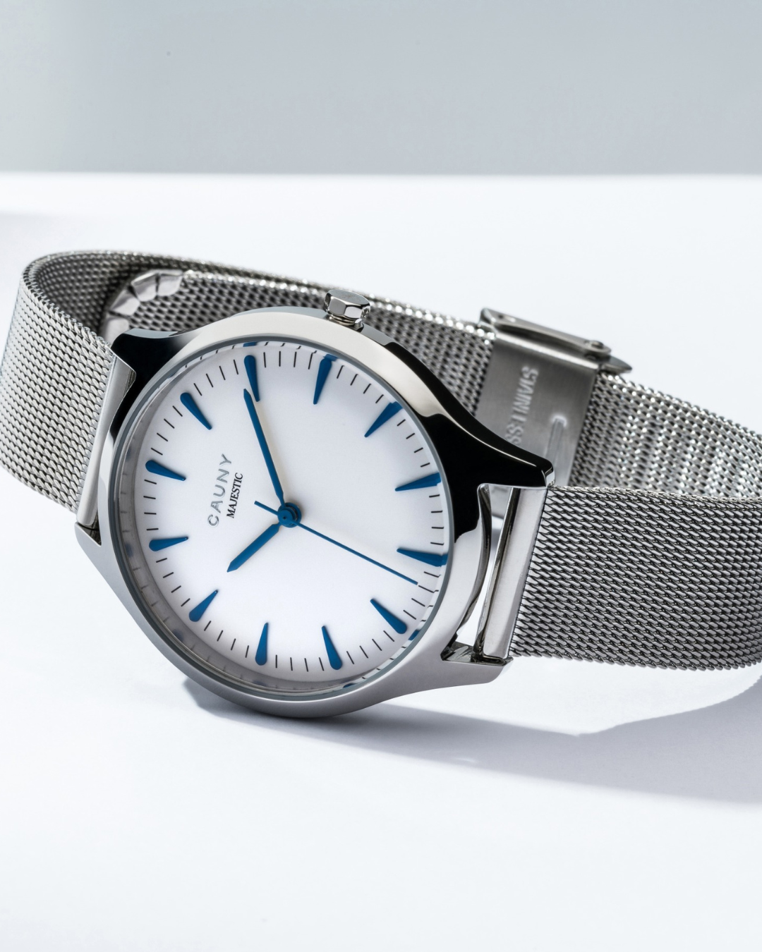 Majestic Essence Blue