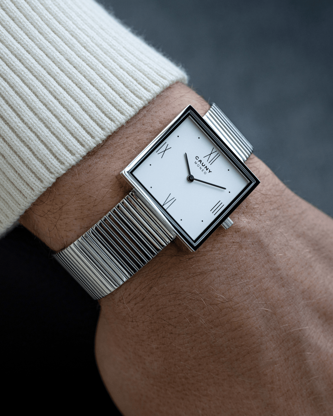 Moneo White Silver