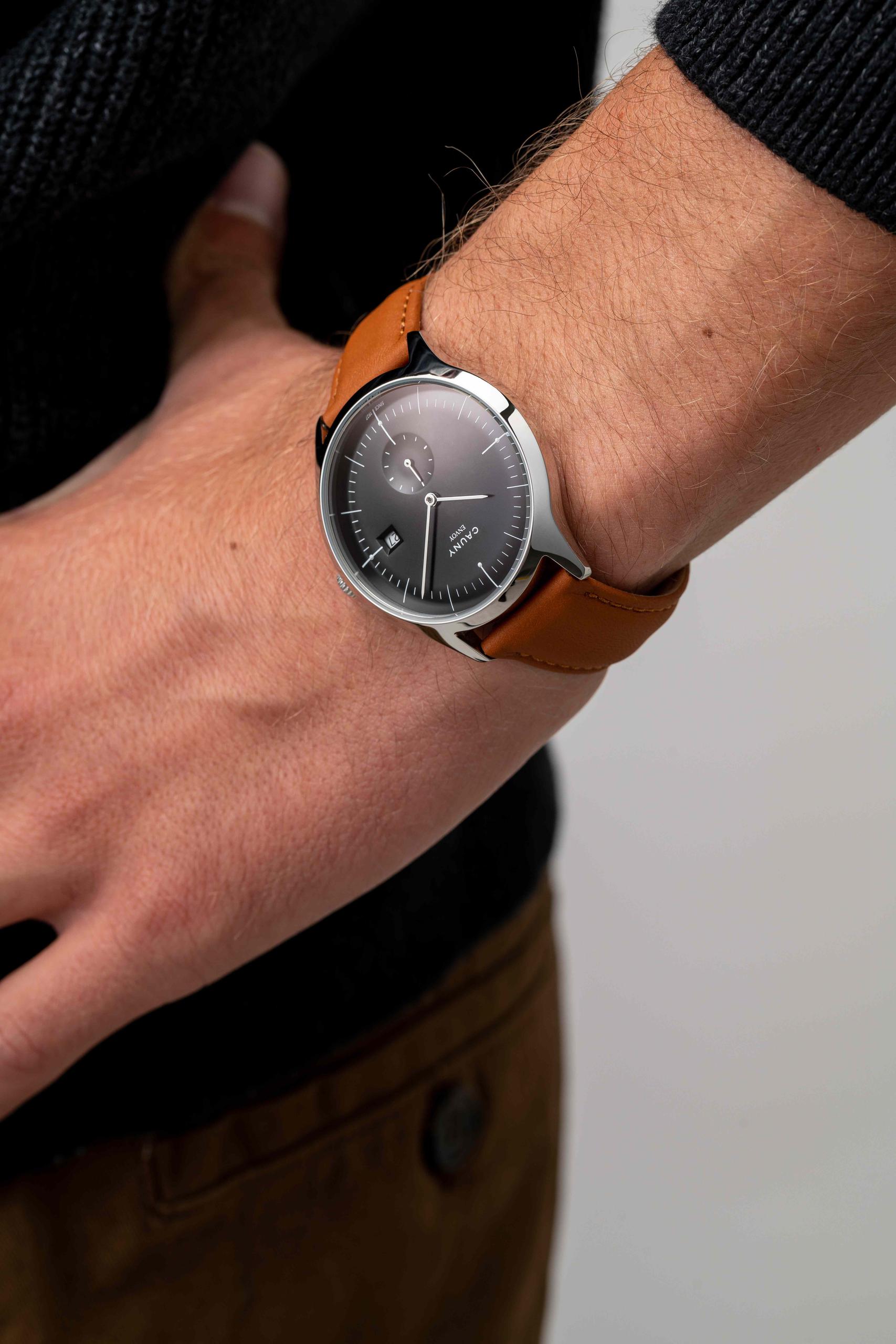 Circles Calendar Black - Cauny